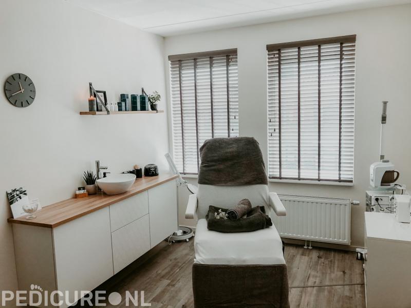 Pedicure en Schoonheidssalon Fardau