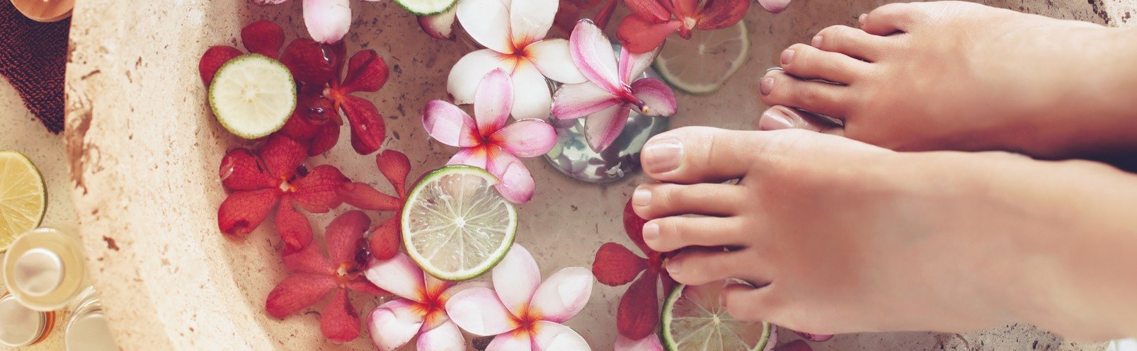 Chinese pedicure met speciale chinese kruiden crèmes Chinese Pedicure met speciale chinese kruiden crèmes - Pedicure.nl